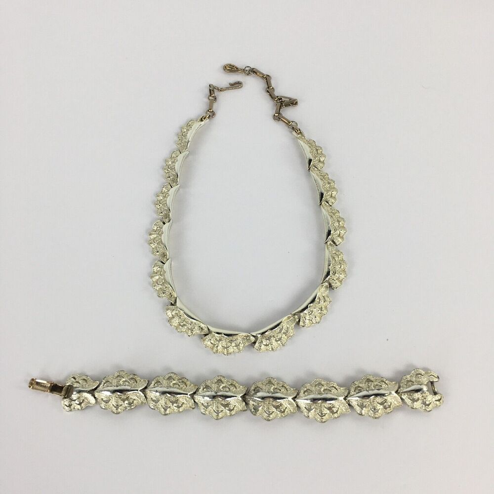 Vintage Coro Signed Silver Tone Swirls Statement Necklace and Bracelet Set of 2 - Picture 3 of 16